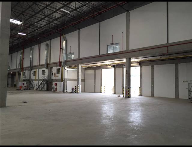 4,167M² FACTORY TO LET IN AIRPORT INDUSTRIA